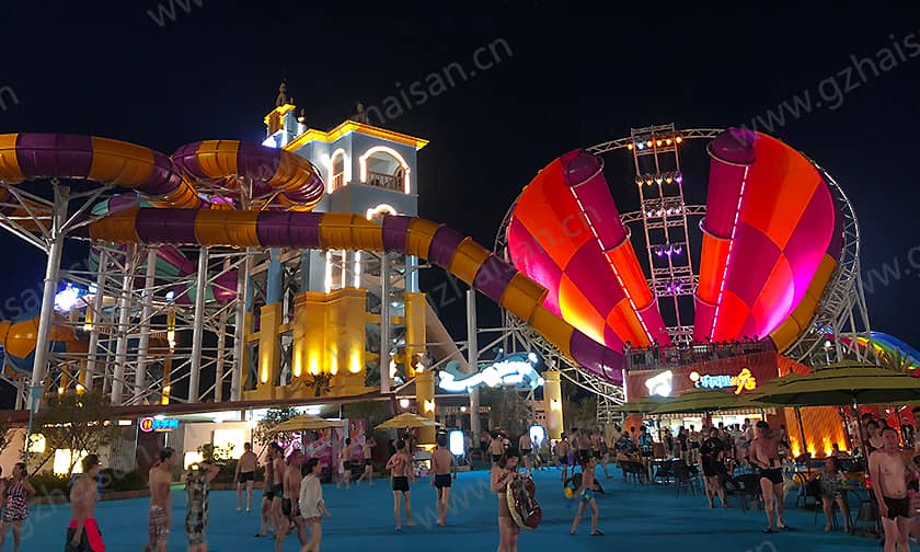 宁波大目湾阿拉的海水上乐园超级龙卷风滑道