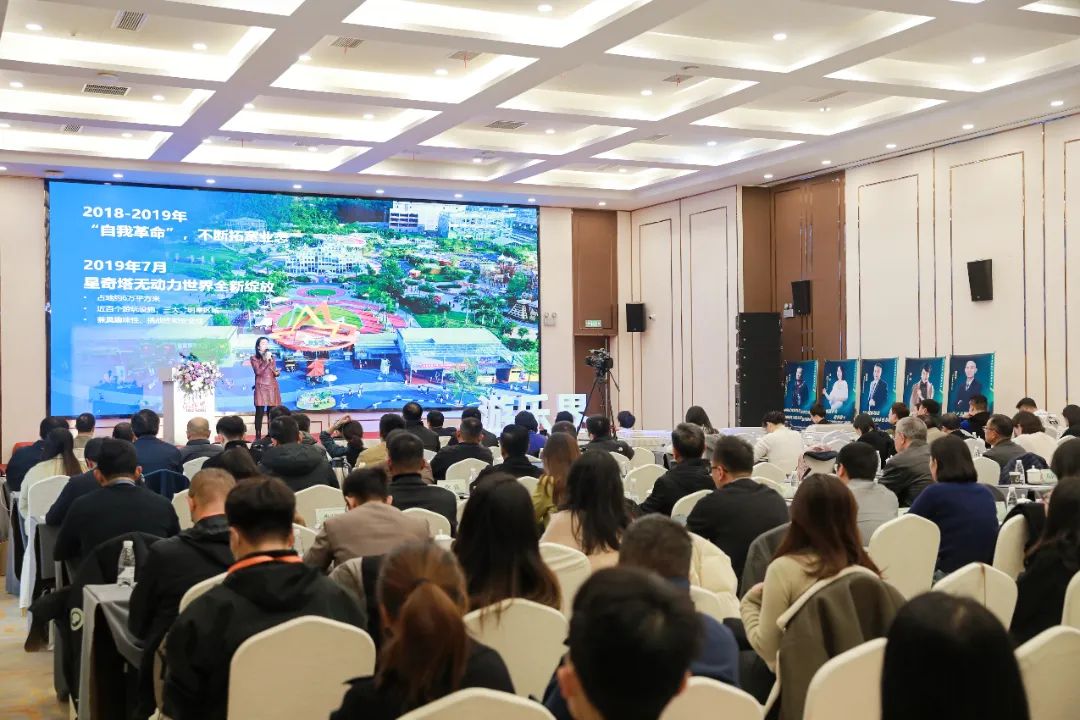 金冠荣耀，见证卓越！jinnianhui今年会游乐斩获两项重量级大奖