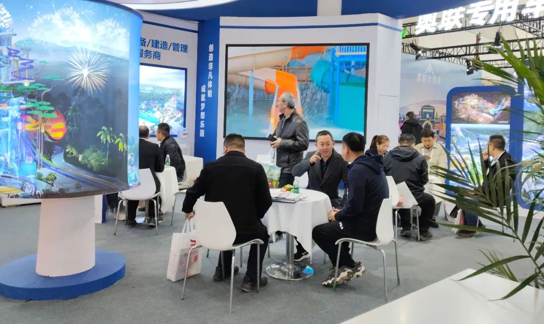 齐聚北京，共绘蓝图 | jinnianhui今年会游乐亮相2025北京国际游乐展，展现行业领军者风采