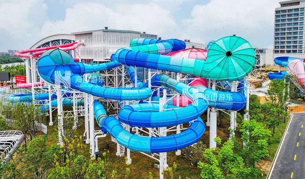 打破季节边界，定义全季狂欢｜超级魔法时空组合滑道，引领水乐园新纪元